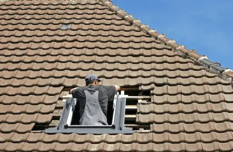 Pose de velux - Coly-Saint-Amand